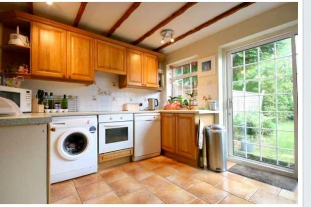 Bumblebee Cottage - Cosy Cottage In Area Of Outstanding Natural Beauty Hemel Hempstead Exterior photo