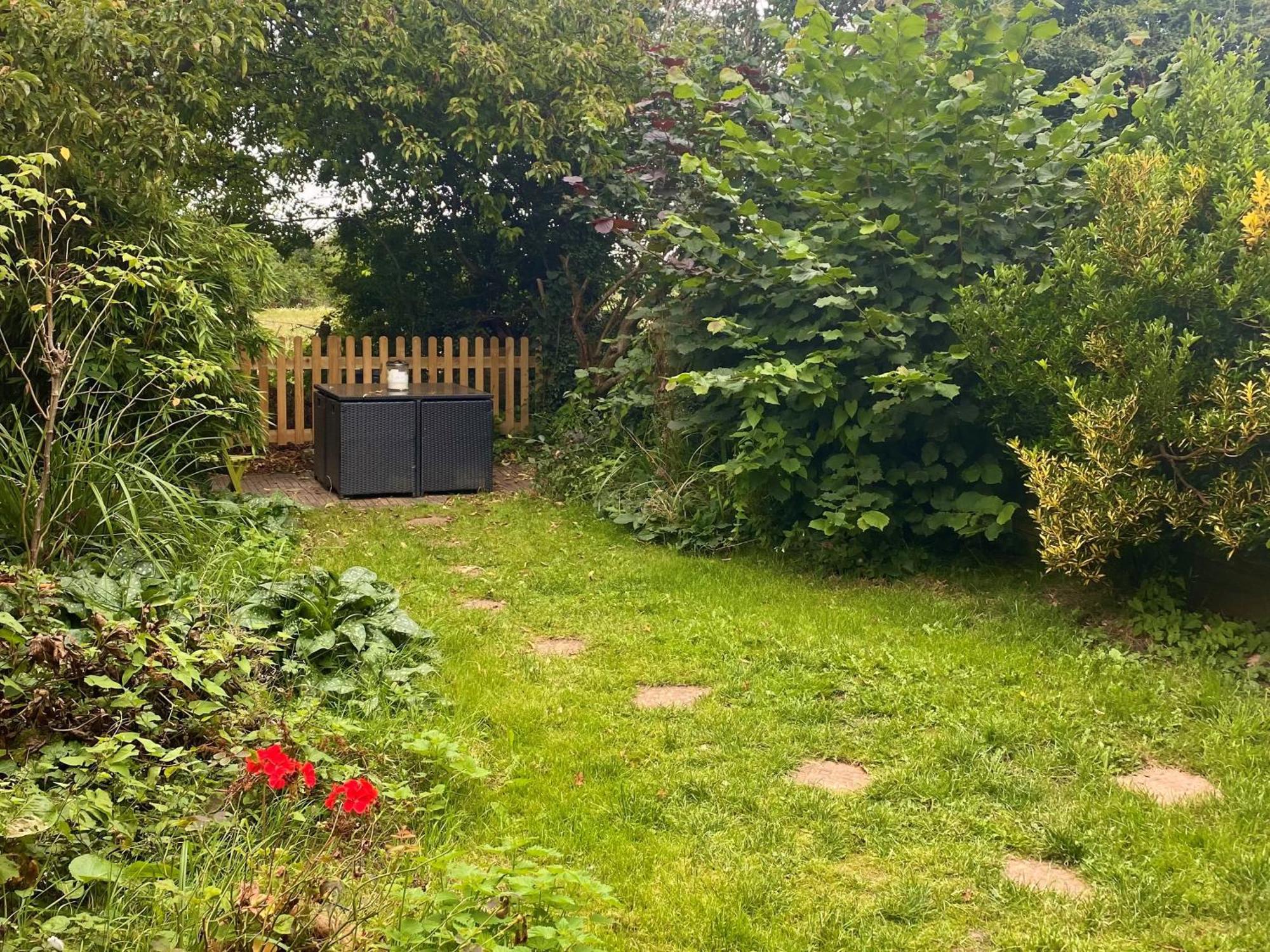 Bumblebee Cottage - Cosy Cottage In Area Of Outstanding Natural Beauty Hemel Hempstead Exterior photo